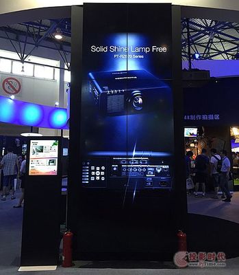 多屏布局 松下超窄邊監(jiān)視器助陣BIRTV2015